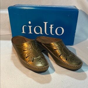Rialto Woman's Gold Slip-Ons Mule Textured Shoes NWT